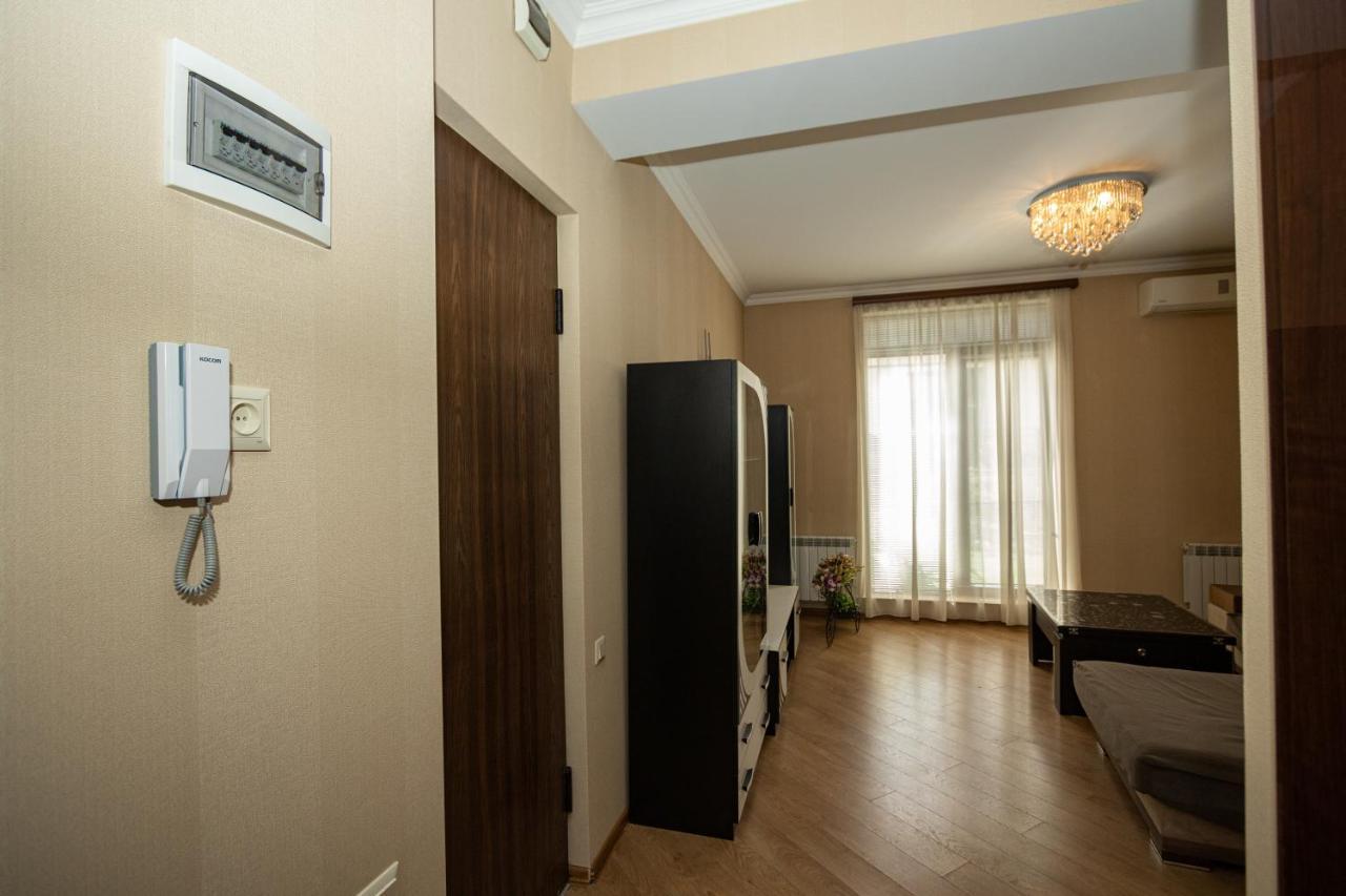 Brand New Apartment With Terrace Tbilisi Eksteriør billede