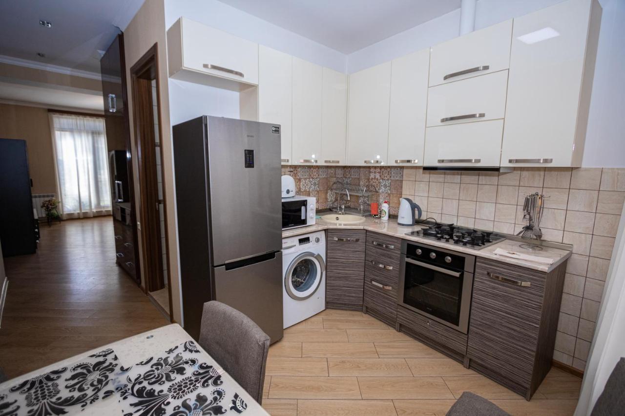 Brand New Apartment With Terrace Tbilisi Eksteriør billede